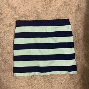 Gap skirt